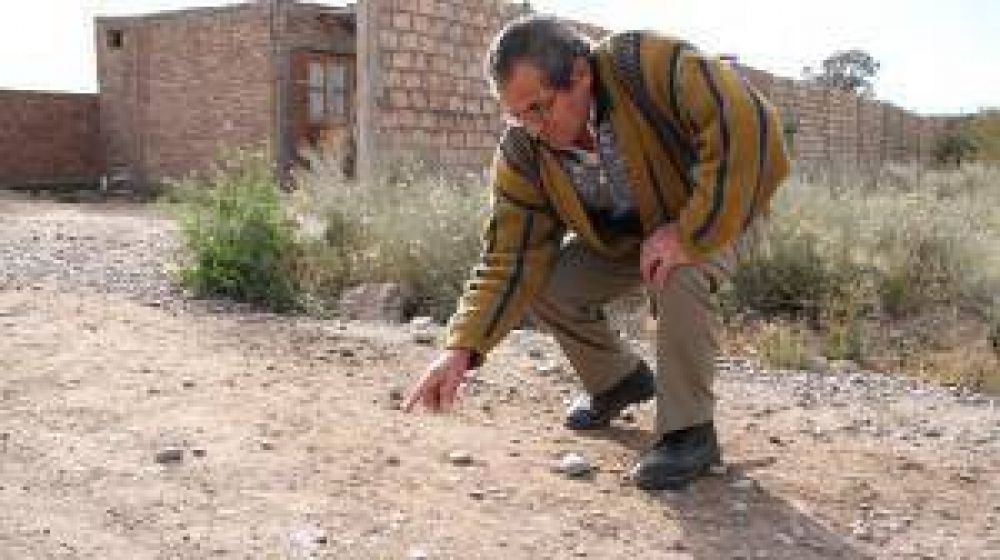 Asaltan dos casas vecinas y en una casi matan al due�o