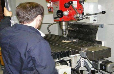 Adaptaci�n de m�quinas herramientas con tecnolog�a local