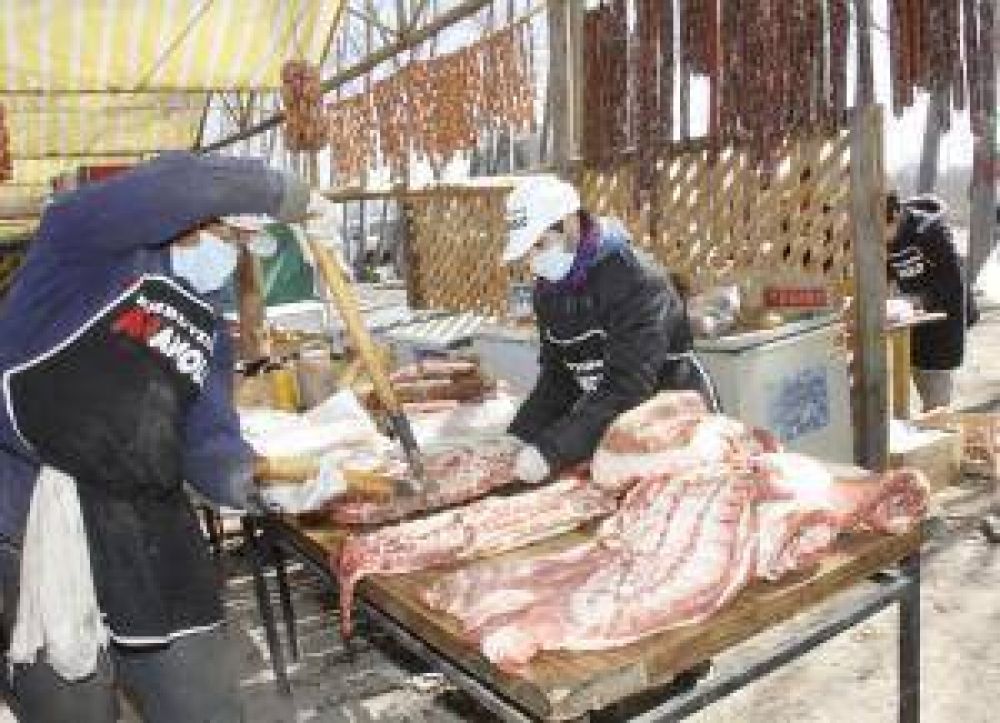 Fiestas de julio: ser�n con chivo, carneo y guitarras