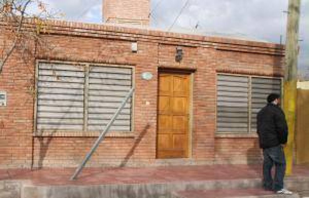 Armados, reducen a 3 mujeres para robarles