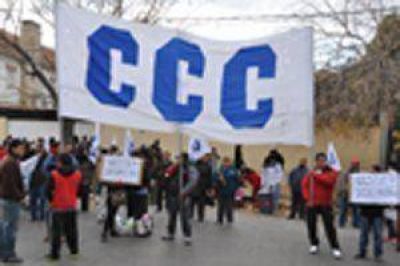 Marcha de vecinos a la Central de Polic�a