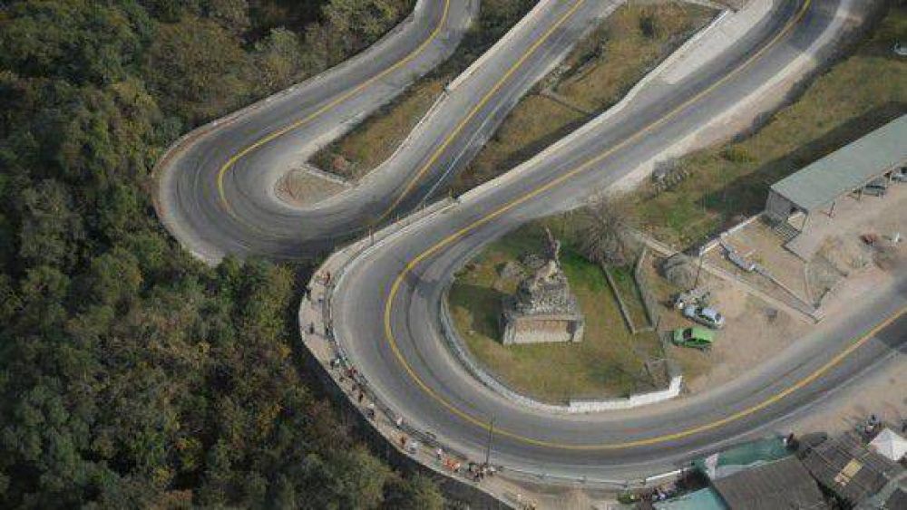 Vialidad Provincial inaugura obras en la ruta 307 camino a los Valles Calchaqu�es