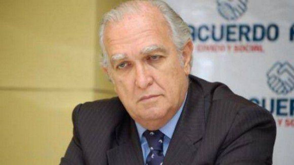 Gil Lavedra disertar� sobre la independencia de la Justicia