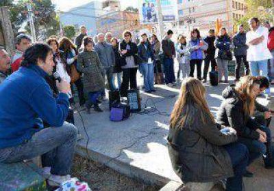 Los m�dicos marchan en el segundo d�a del paro por un aumento 
