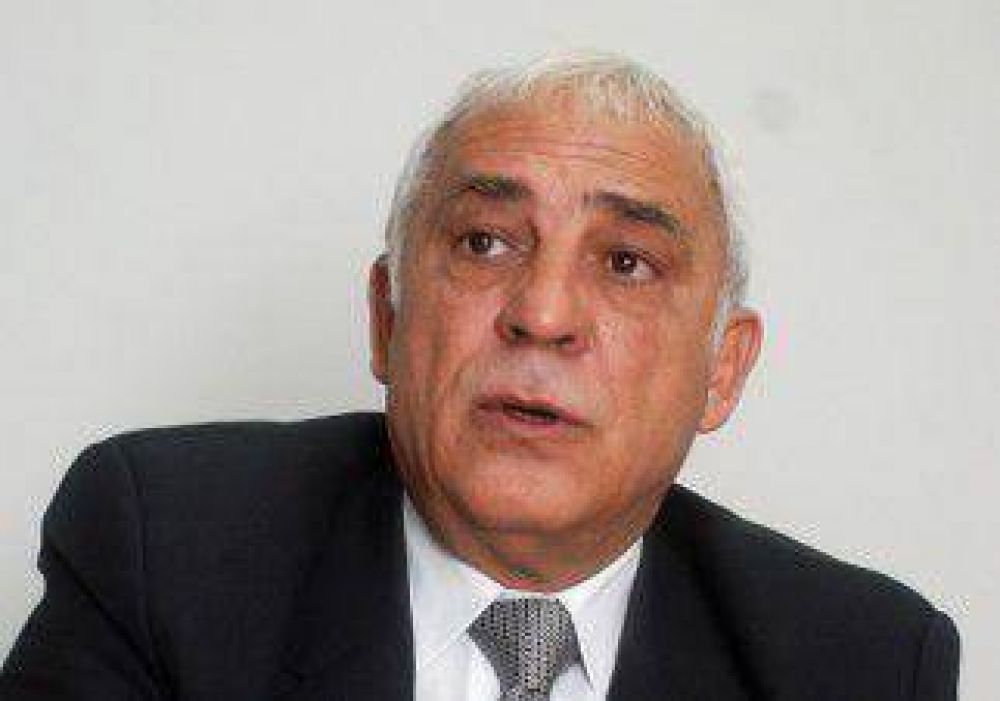 Russo est� a favor de que se posibilite la re-reelecci�n 
