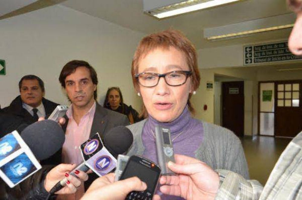 R�os declar� en Tribunales y pidi� que �no se priorice el show sino la transparencia, la claridad y las explicaciones� 
