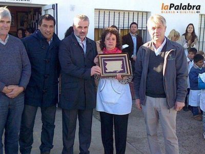 La Escuela Primaria N� 19 �Almirante Brown� de Pradere cumpli� 75 a�os