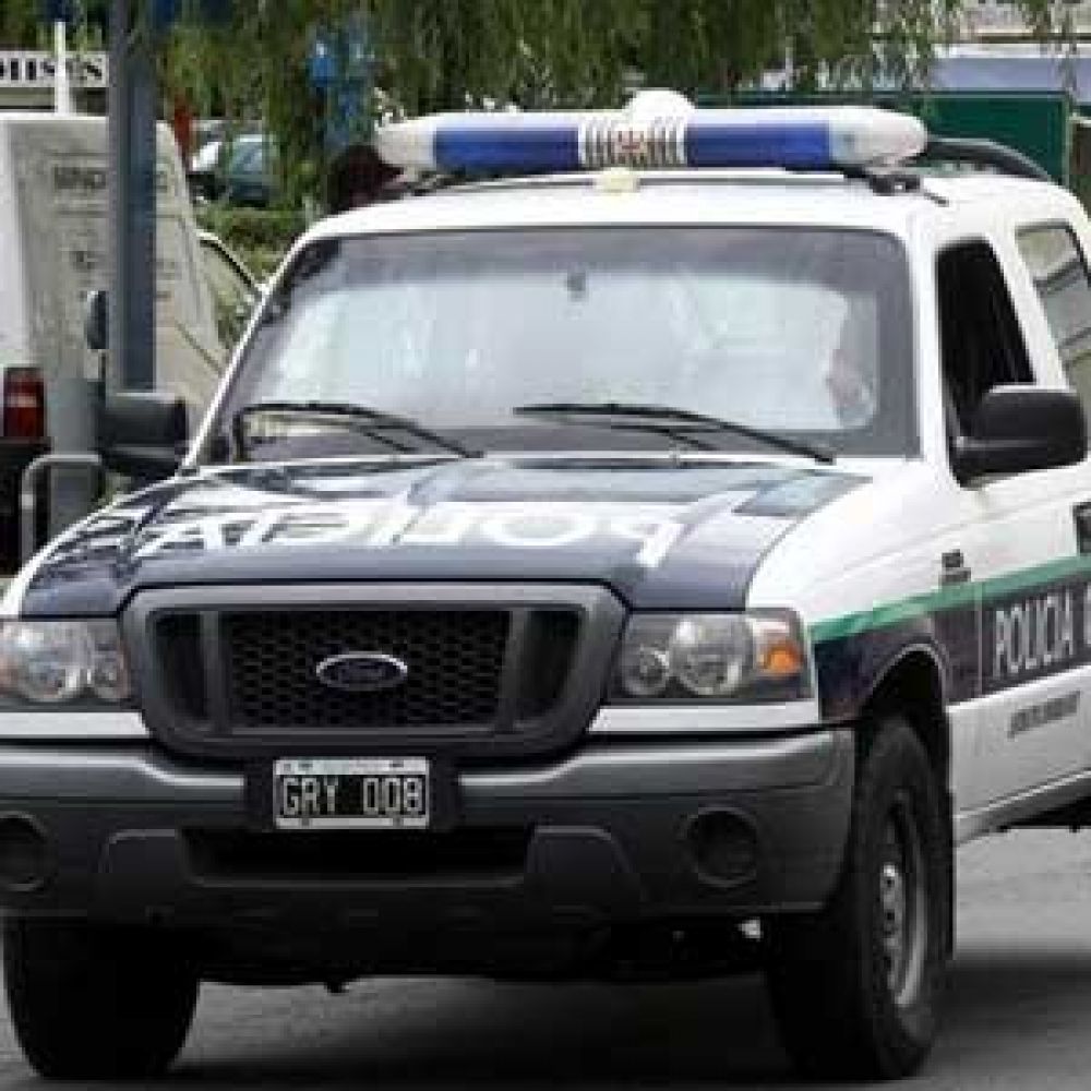 M�dico fue gravemente herido de un balazo en el pecho al intentar escapar de un asalto