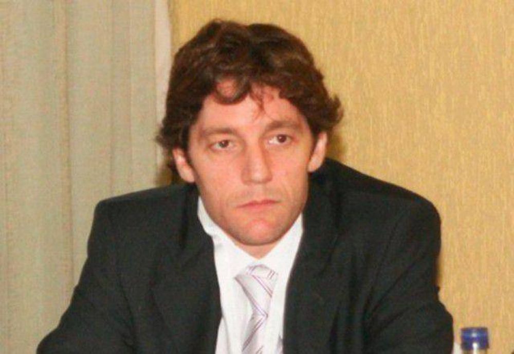 �La candidatura de Mariotto se impone sobre la base del trabajo�, afirma el economista Guillermo Bellingi