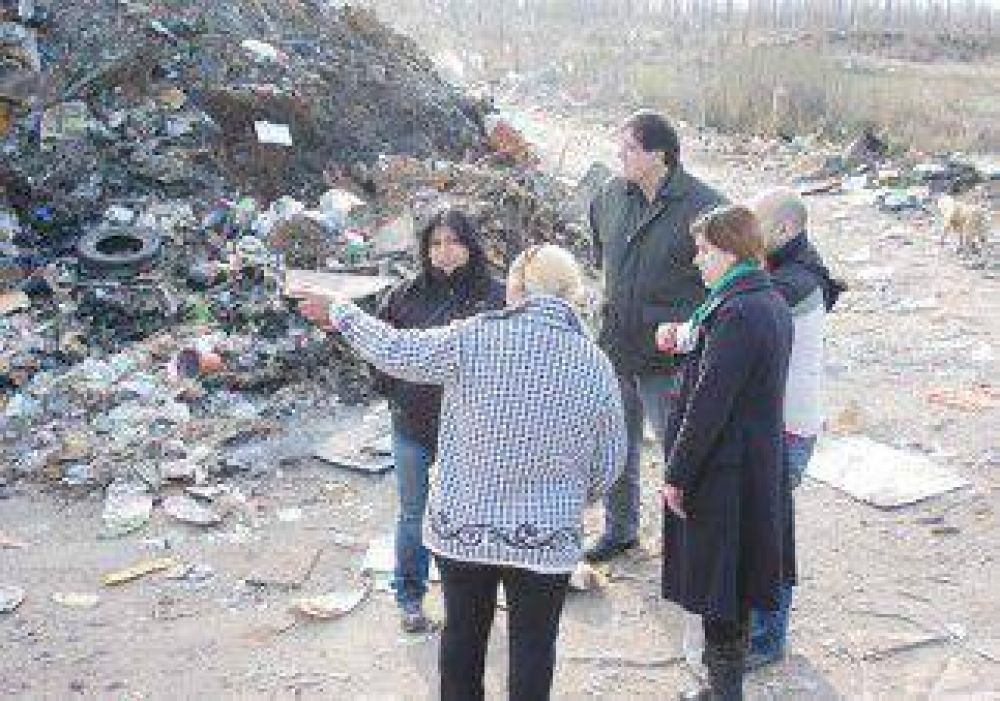 Los ediles piden soluciones urgentes para el basural 