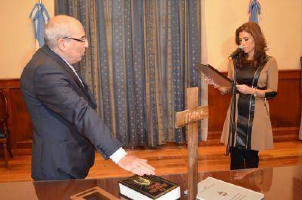 Asumi� Adalberto Llamazares como Secretario de Trabajo de la provincia