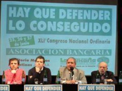 El doctor Facundo Manes dirigir� el Centro de Neurolog�a de La Bancaria