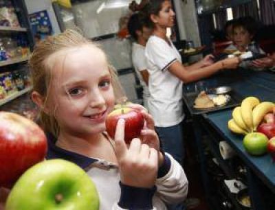 Deber�n vender alimentos sanos en las escuelas