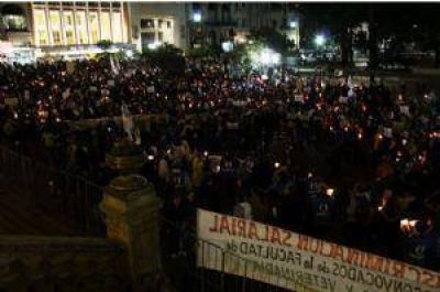 Docentes de la UNT realizar�n una marcha de antorchas