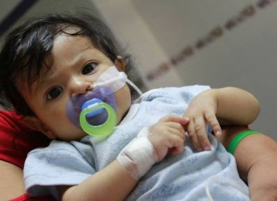 Postergan la operaci�n de una beba que padece cardiopat�a