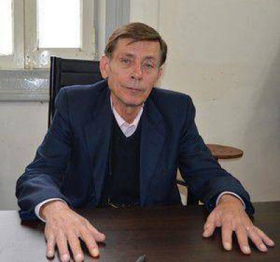  �Casi todas las obras que hace el Gobierno de la provincia son clandestinas�
