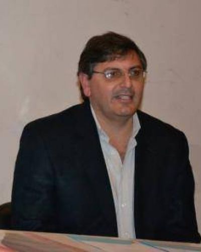 ABARCA SOLICITA EL GAS PARA DEL CARRIL JUNTO CON POLVAREDAS