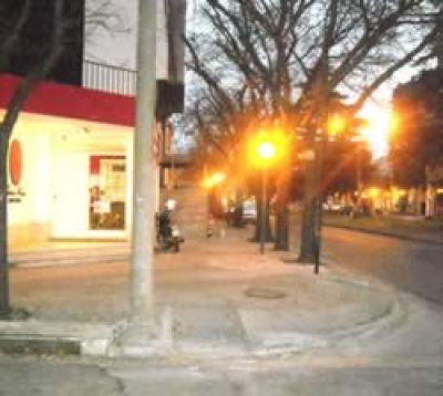 Obra de cableado de la Cooperativa y pol�mica por la ubicaci�n de columnas