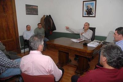 Justicialismo de El Chalt�n trabaja con miras al 2015
