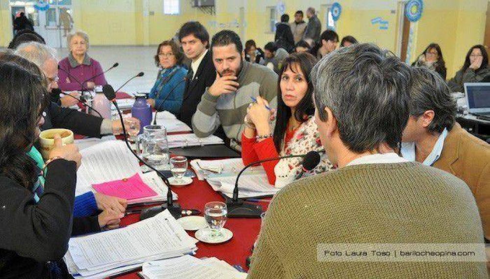 El Concejo Municipal sesion� en la Escuela 374 del barrio Las Victorias