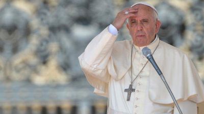 Francisco cancel� otra vez su agenda en Roma por 