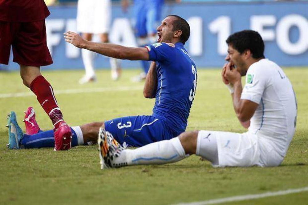 Giorgio Chiellini, el italiano mordido: 