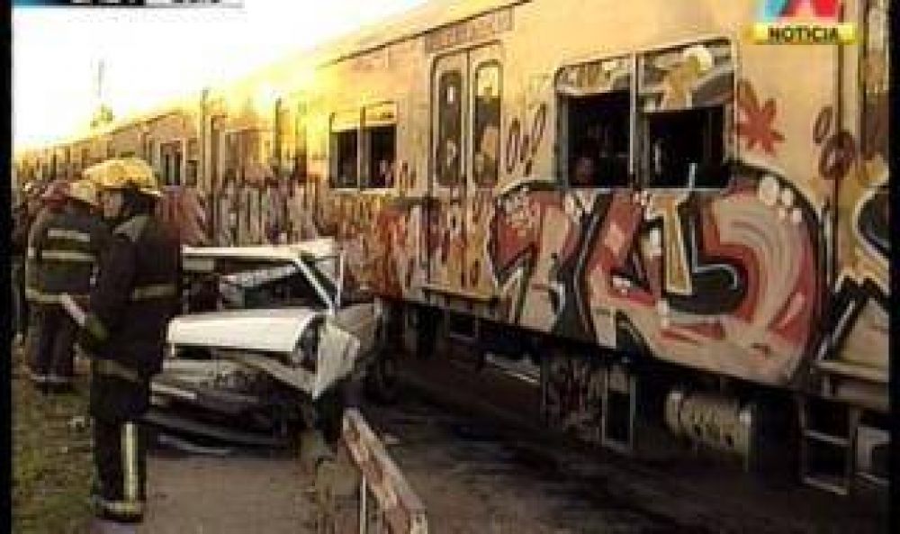Se normaliza el servicio del Tren Urquiza tras arrollar a un auto en Hurlingham