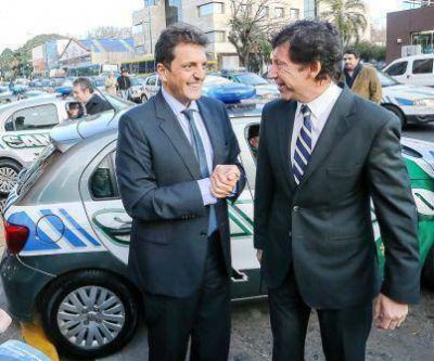 En San Isidro, Massa y Posse presentaron la flamante flota de 10 nuevos patrulleros