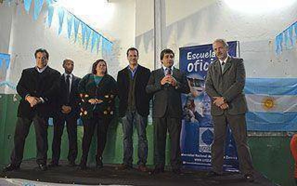 Molea entreg� diplomas a primeros egresados de la Escuela de Oficios