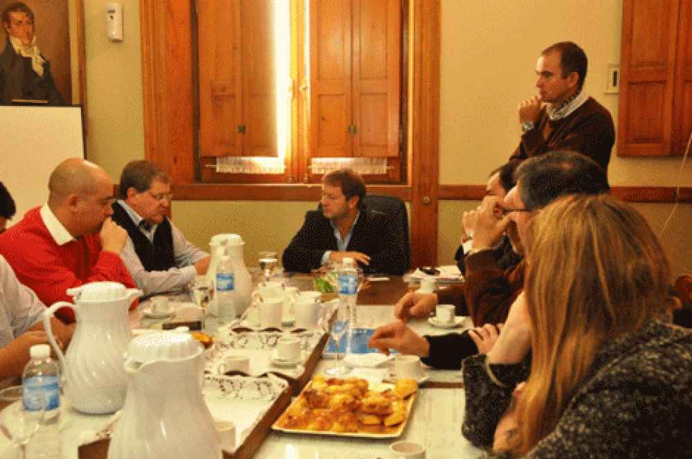 Funcionarios de Malarg�e destacaron el crecimiento del Parque Industrial 