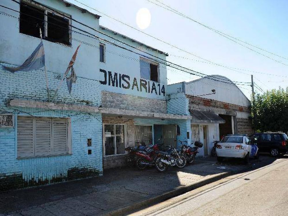 Detuvieron a dos adolescentes que se desplazaban armados en una moto