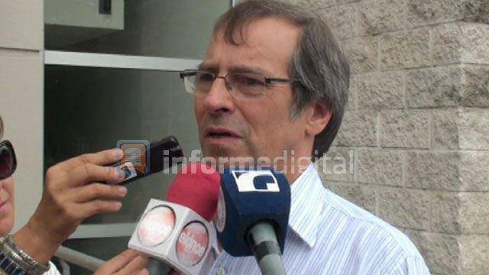 Valiero dice que no hay plata para dar m�s aumento a docentes	