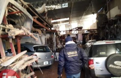 Allanan en Bragado un desarmadero clandestino y secuestran casi 4000 autopartes