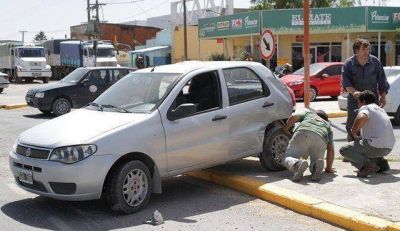 Tr�nsito: reclaman soluciones en cruces viales peligrosos