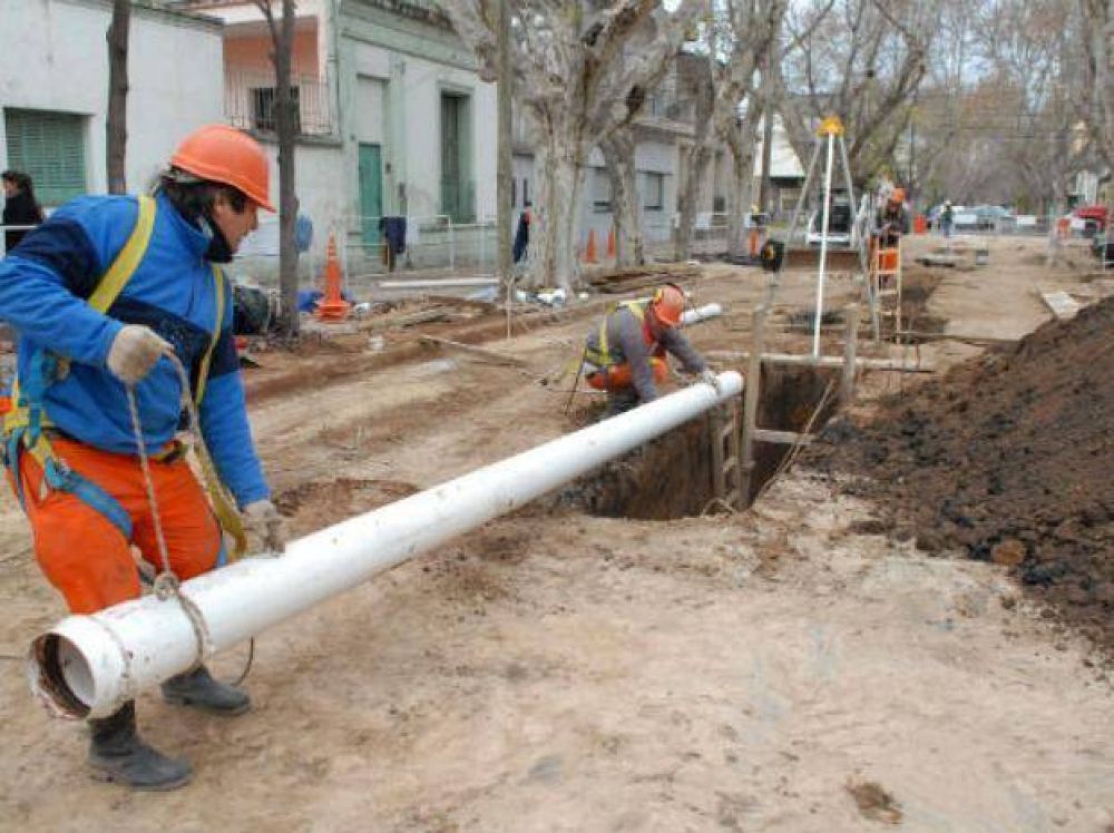 Rosario debate en el exterior la descentralizaci�n de los recursos