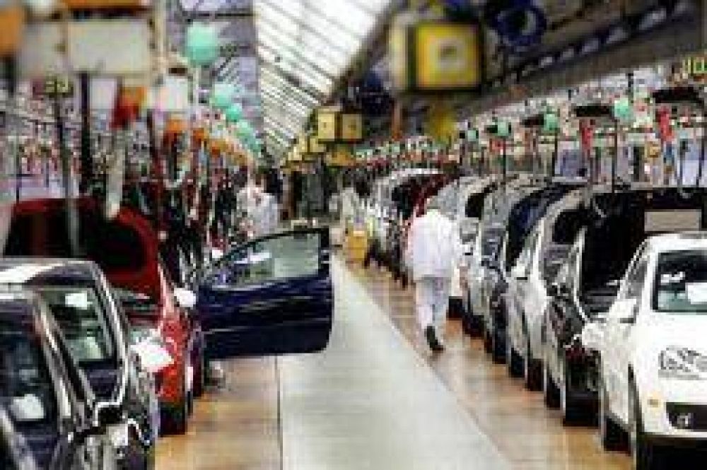 El acuerdo con Brasil y Procreauto impulsar�n la venta de autos nacionales
