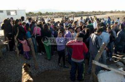 Avances en la instalaci�n de la red el�ctrica en el Parque Sur