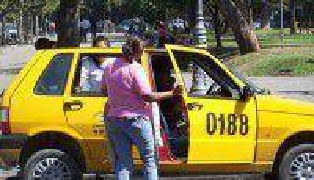 Cmara de transporte alternativo rechaz el paro de taxistas