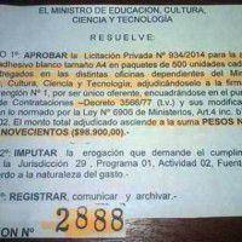 Educaci�n: �Abultadas� compras directas bajo la �rbita de Sergio Soto