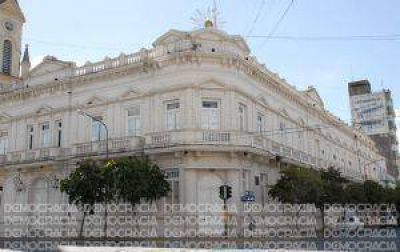 La cantidad de empleados municipales se duplic� durante la gesti�n de Meoni