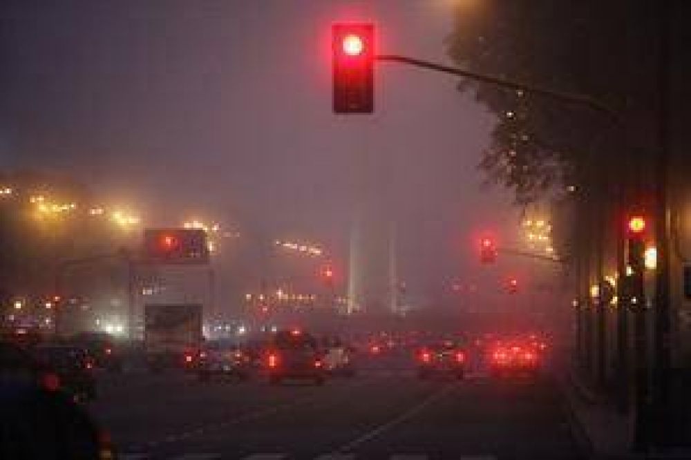 La niebla vuelve a tapar todo en la ciudad y sus alrededores