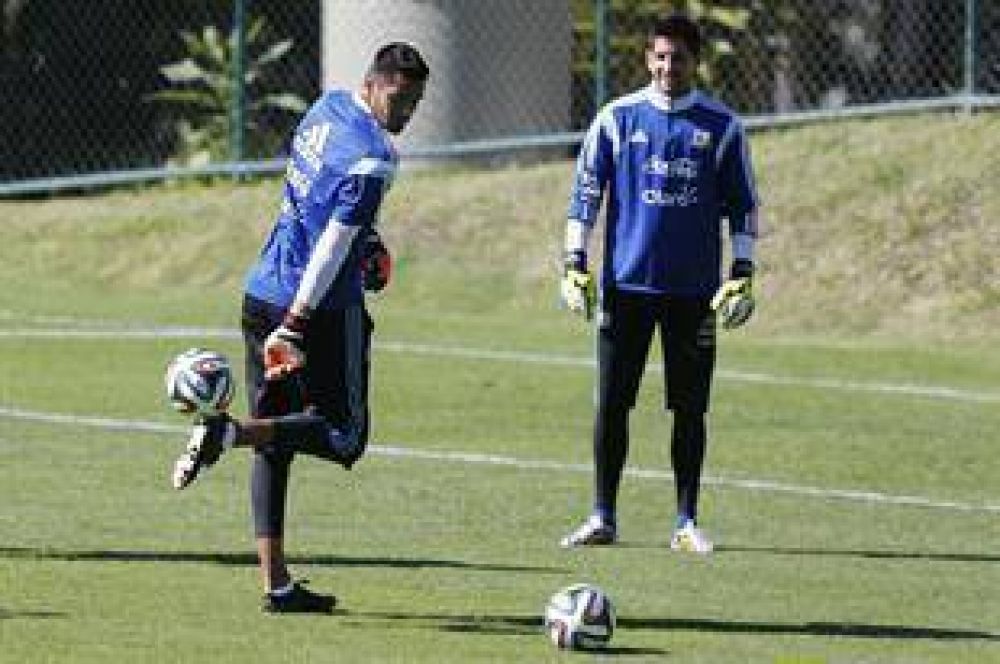 La selecci�n practic� penales de cara al partido de octavos ante Suiza