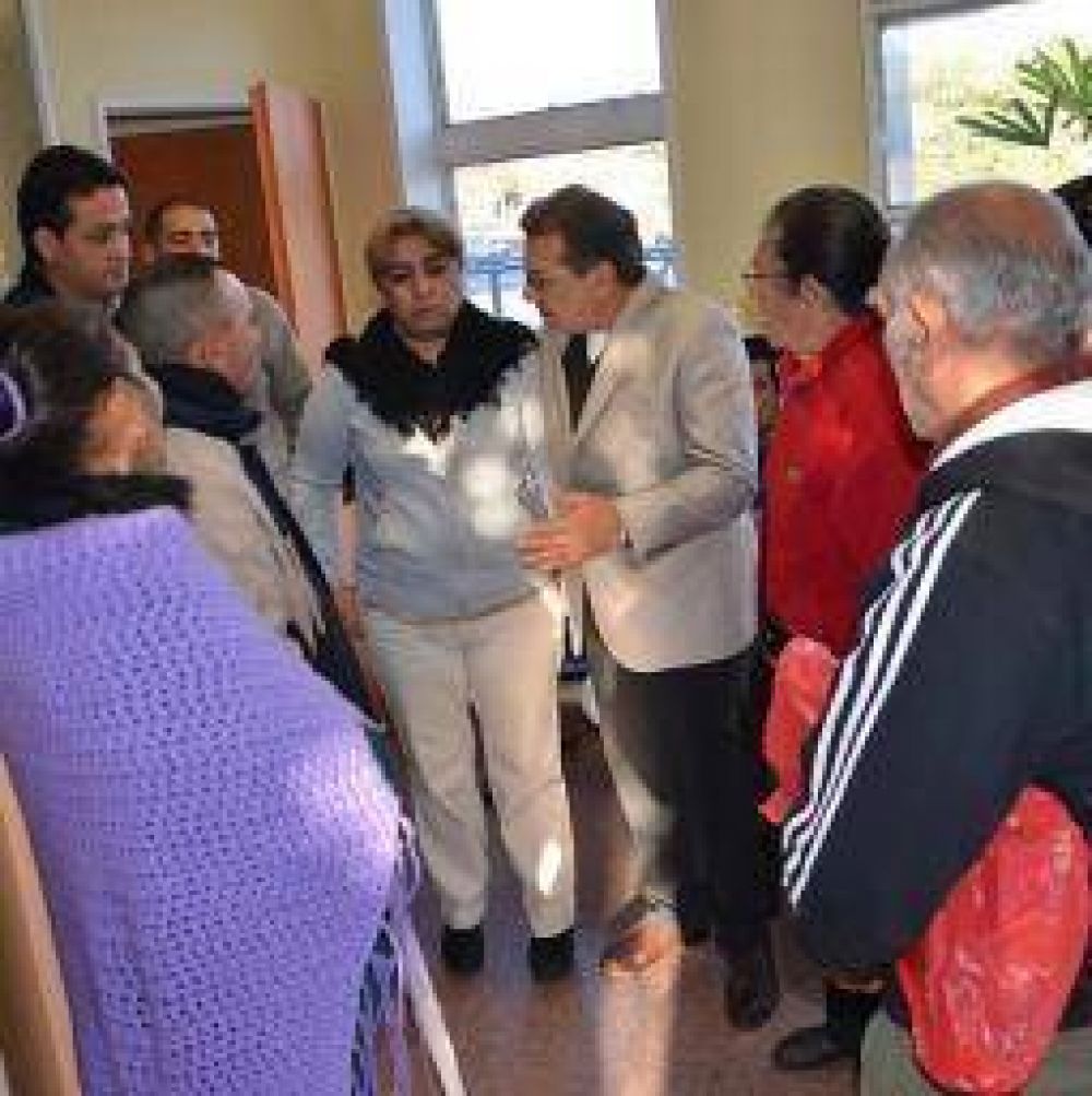 Impondr�n control externo de asistencia en el Hospital �Vera Barros�