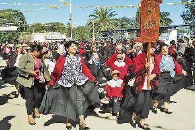 Guasay�n vivi� una gran fiesta en honor a San Pedro con la presencia del Mons. Bokalic