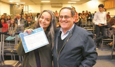 M�s de 100 personas hicieron el curso de adicciones de Lihu� y UPCN