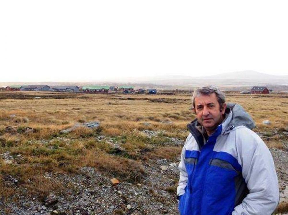Viaje rel�mpago de Julio Cobos a las Islas Malvinas