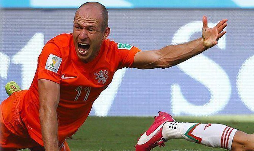 Ahora, la FIFA podr�a sancionar a Robben