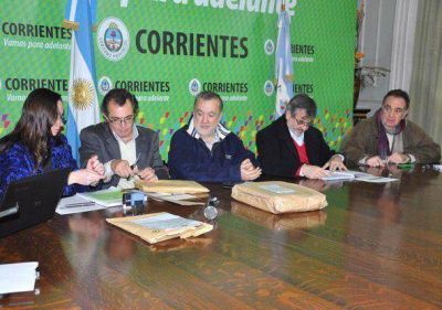 Licitaci�n p�blica para obras en l�nea de alta tensi�n ET Paso de la Patria � ET Pirayu�