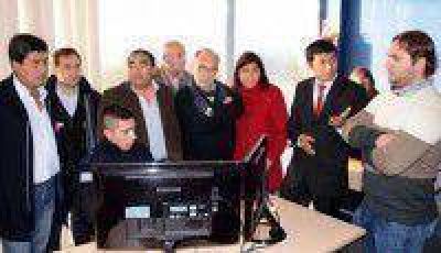 Legisladores provinciales visitaron las instalaciones del 911