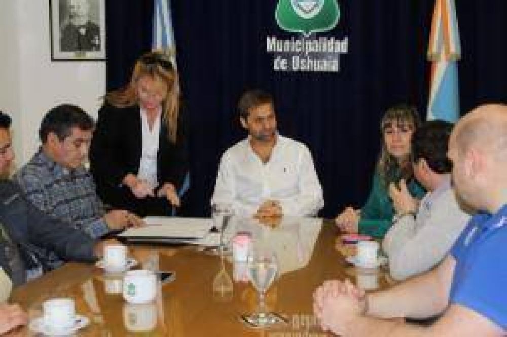 El Municipio firm� un acta intenci�n con el Sindicato Austral de Luz y Fuerza
